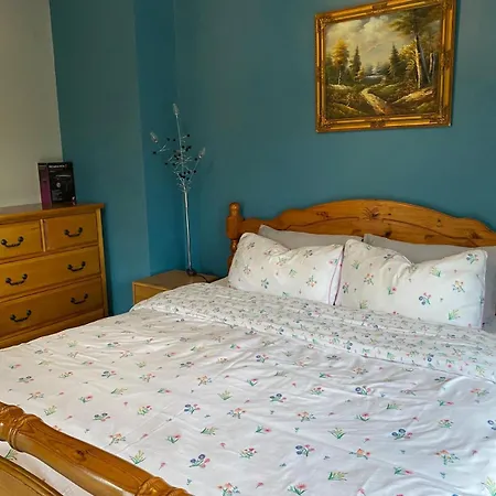 Apartament Welcome To Tunmobi Villa, Its Away From Home.