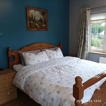 Welcome To Tunmobi Villa, Its Away From Home. * Ballyjamesduff